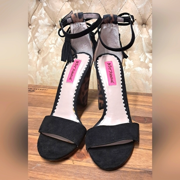 Betsy Johnson Rallo Leopard Fringe Heels Size 7 - Picture 2 of 6